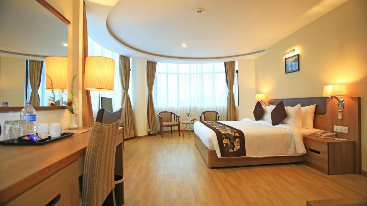 Mirage Lords Inn Kathmandu Exterior foto