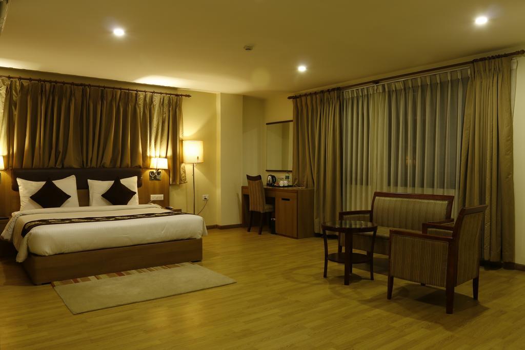 Mirage Lords Inn Kathmandu Exterior foto