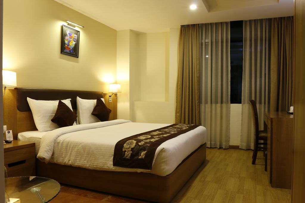 Mirage Lords Inn Kathmandu Exterior foto