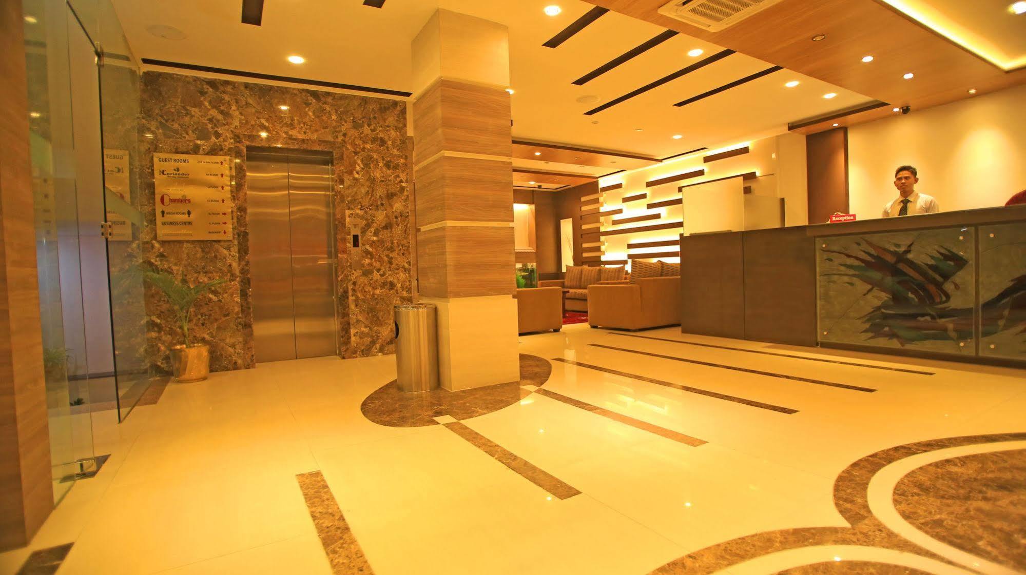 Mirage Lords Inn Kathmandu Exterior foto