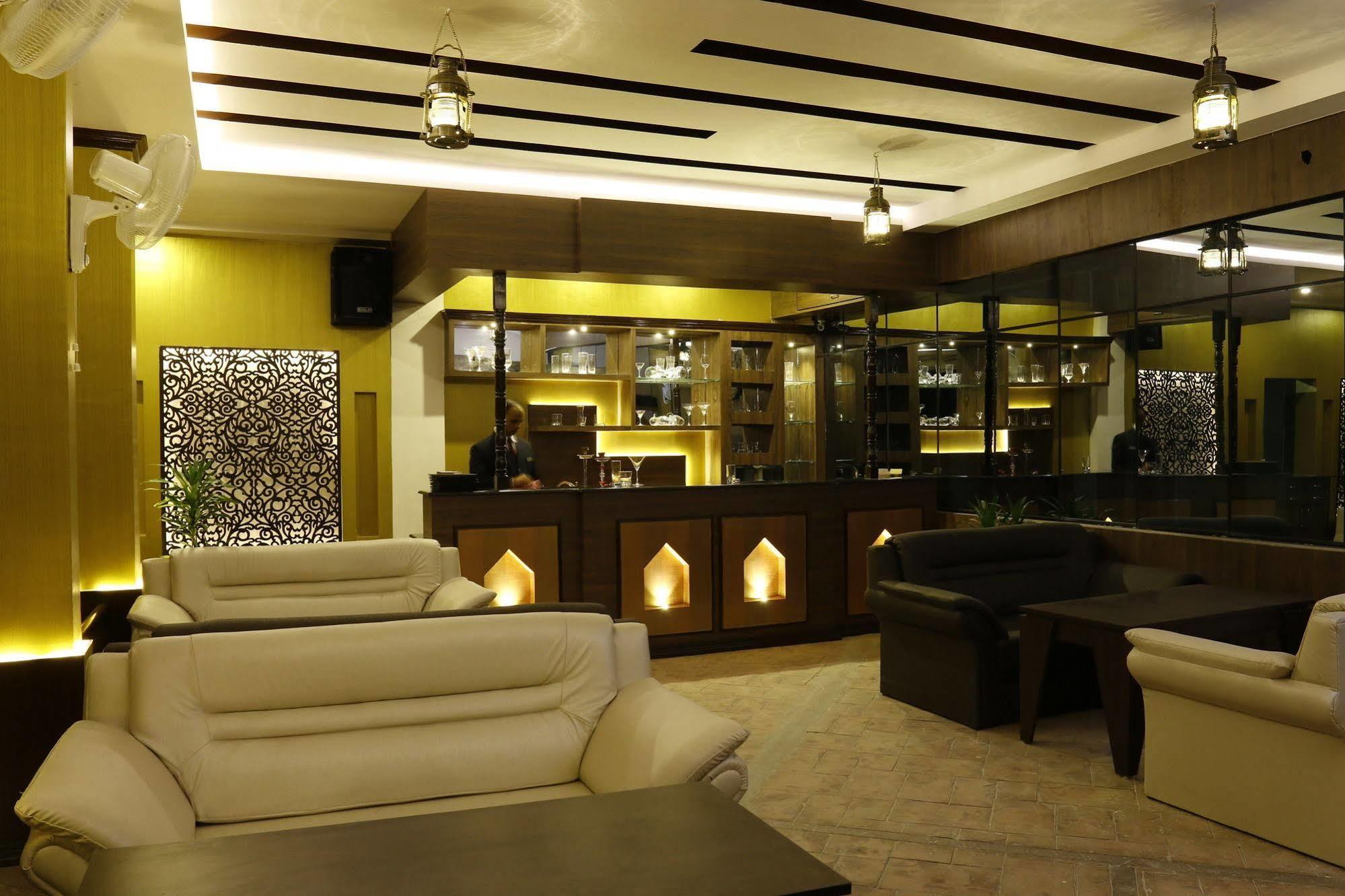 Mirage Lords Inn Kathmandu Exterior foto