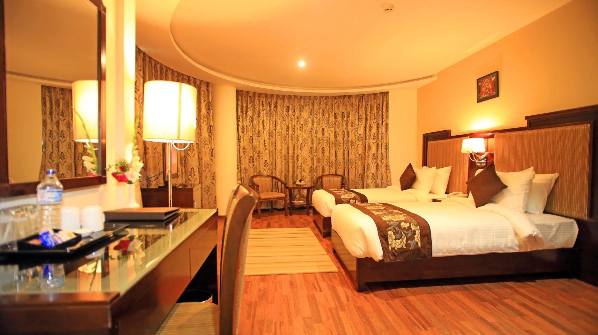 Mirage Lords Inn Kathmandu Exterior foto